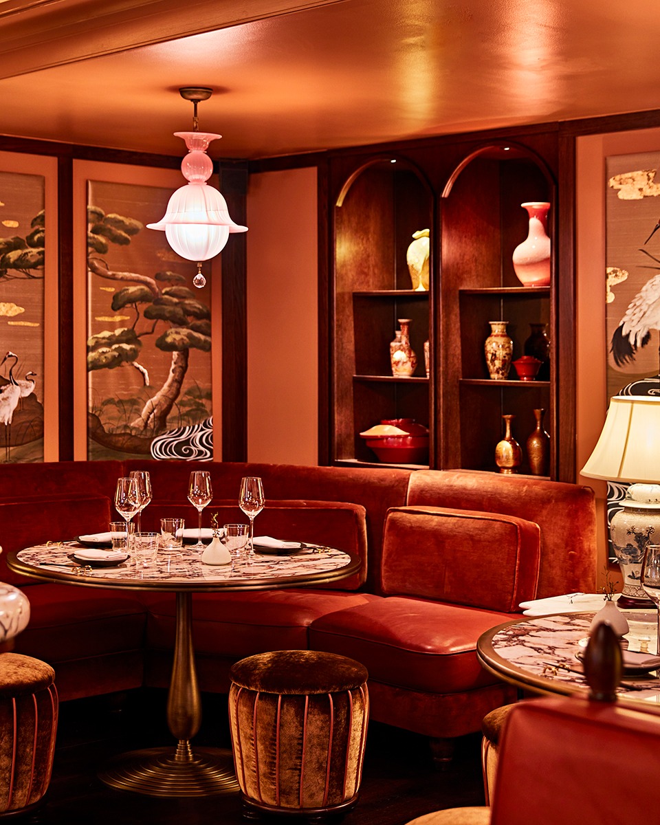 Furniture for restaurants and bars